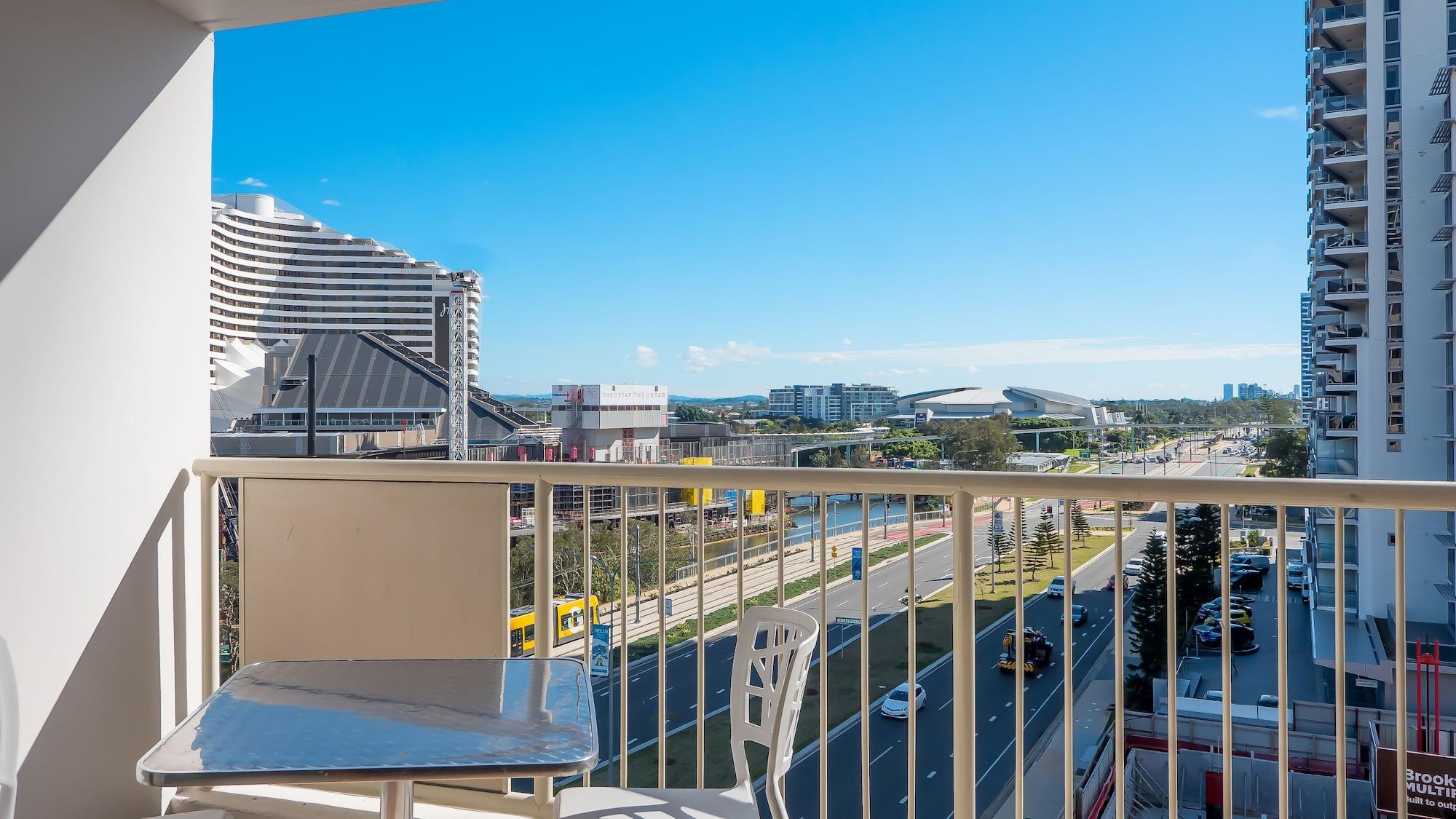 Broadbeach Savannah Resort Esterno foto