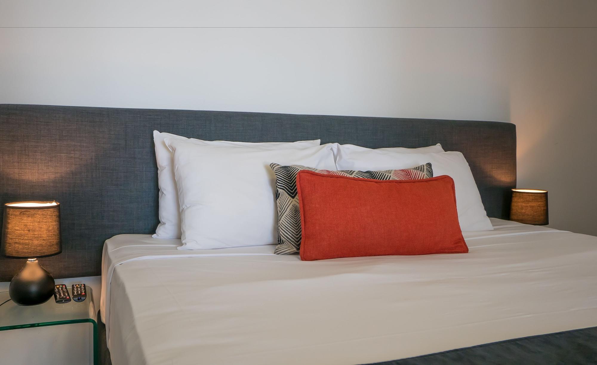 Broadbeach Savannah Resort Esterno foto