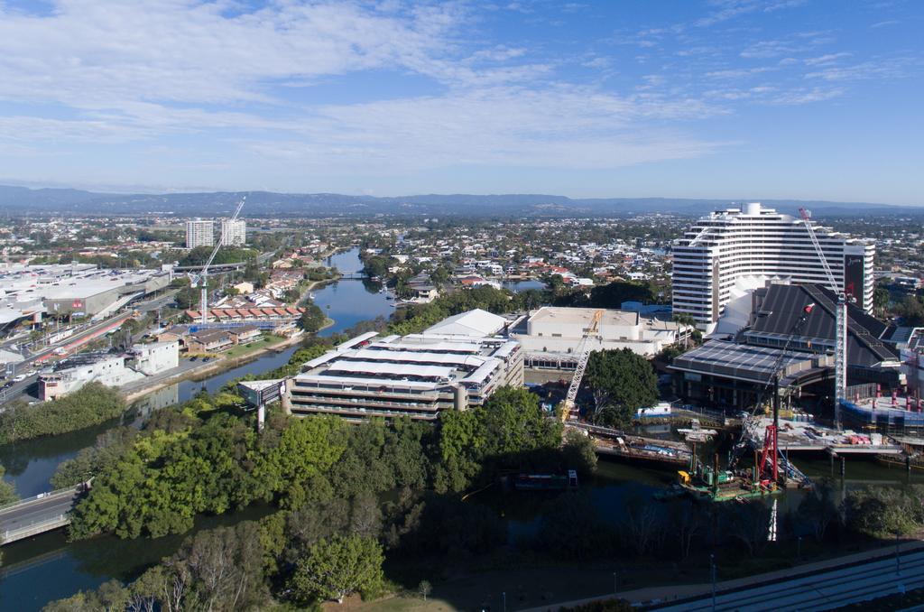 Broadbeach Savannah Resort Esterno foto